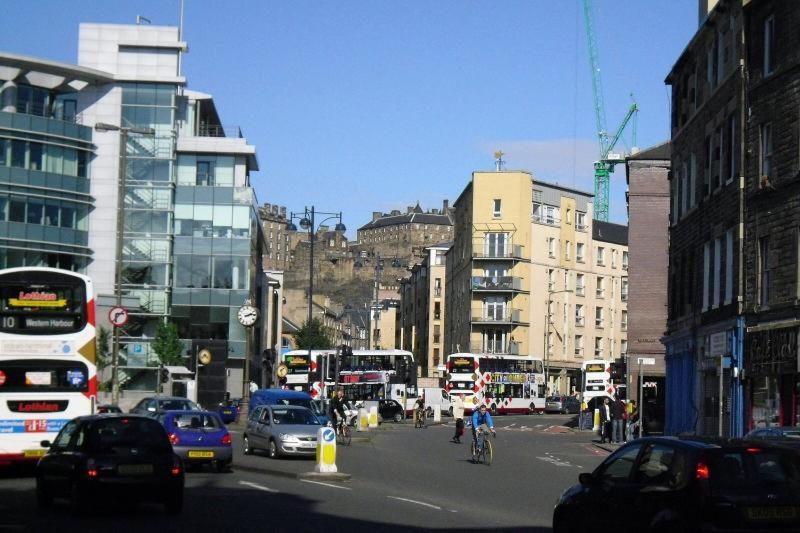 Edinburgh Central Roomz Aparthotel Екстериор снимка