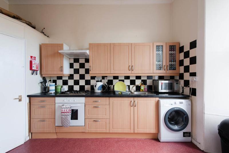 Edinburgh Central Roomz Aparthotel Екстериор снимка