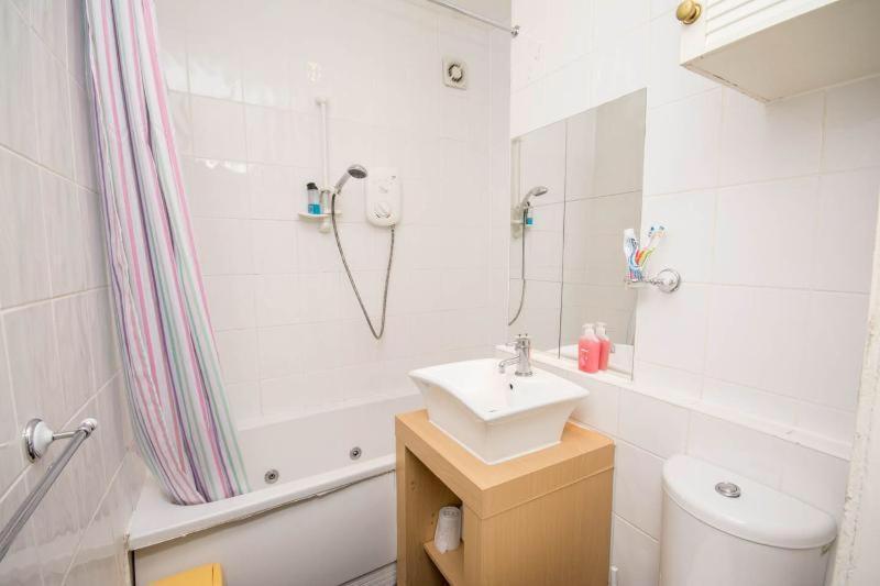 Edinburgh Central Roomz Aparthotel Екстериор снимка